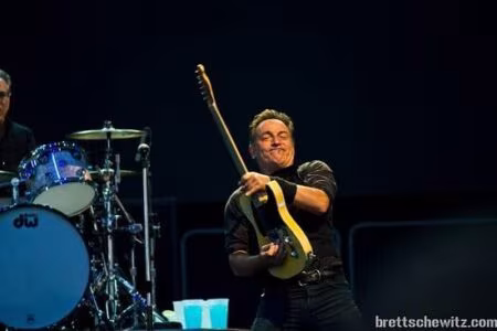 Bruce Springsteen - Brett Schewitz