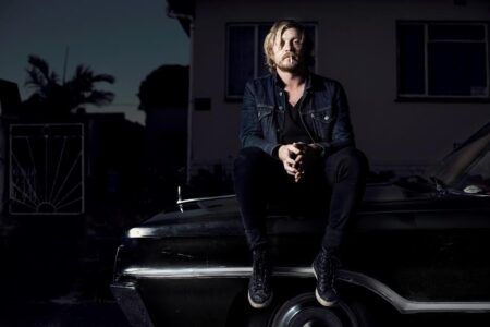 Francois Van Coke releases "Moontlik Nooit" 2