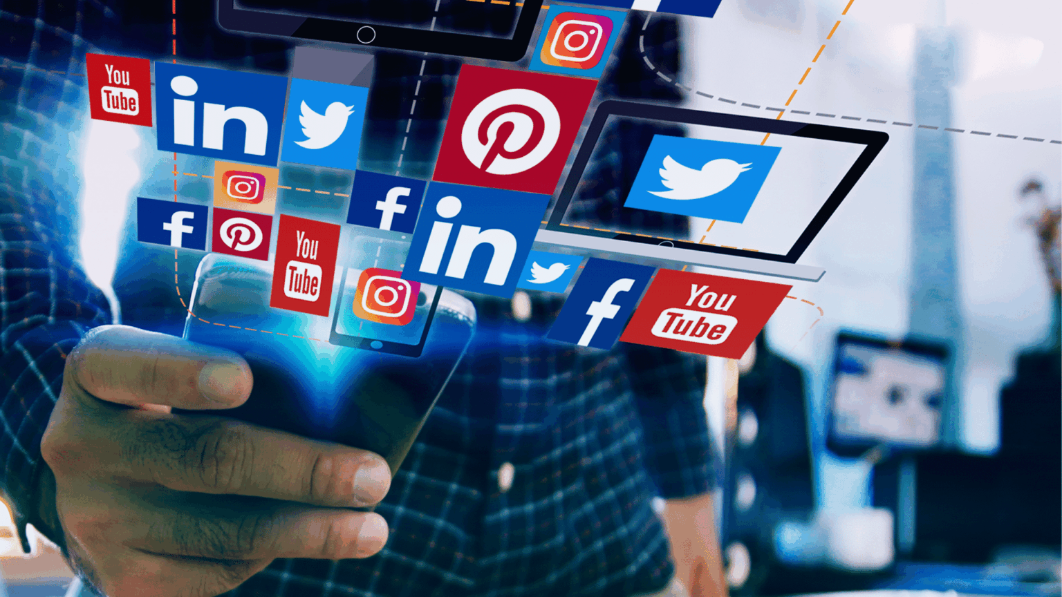 5 Ways To Incorporate Social Media in Classrooms Social Media In Classrooms