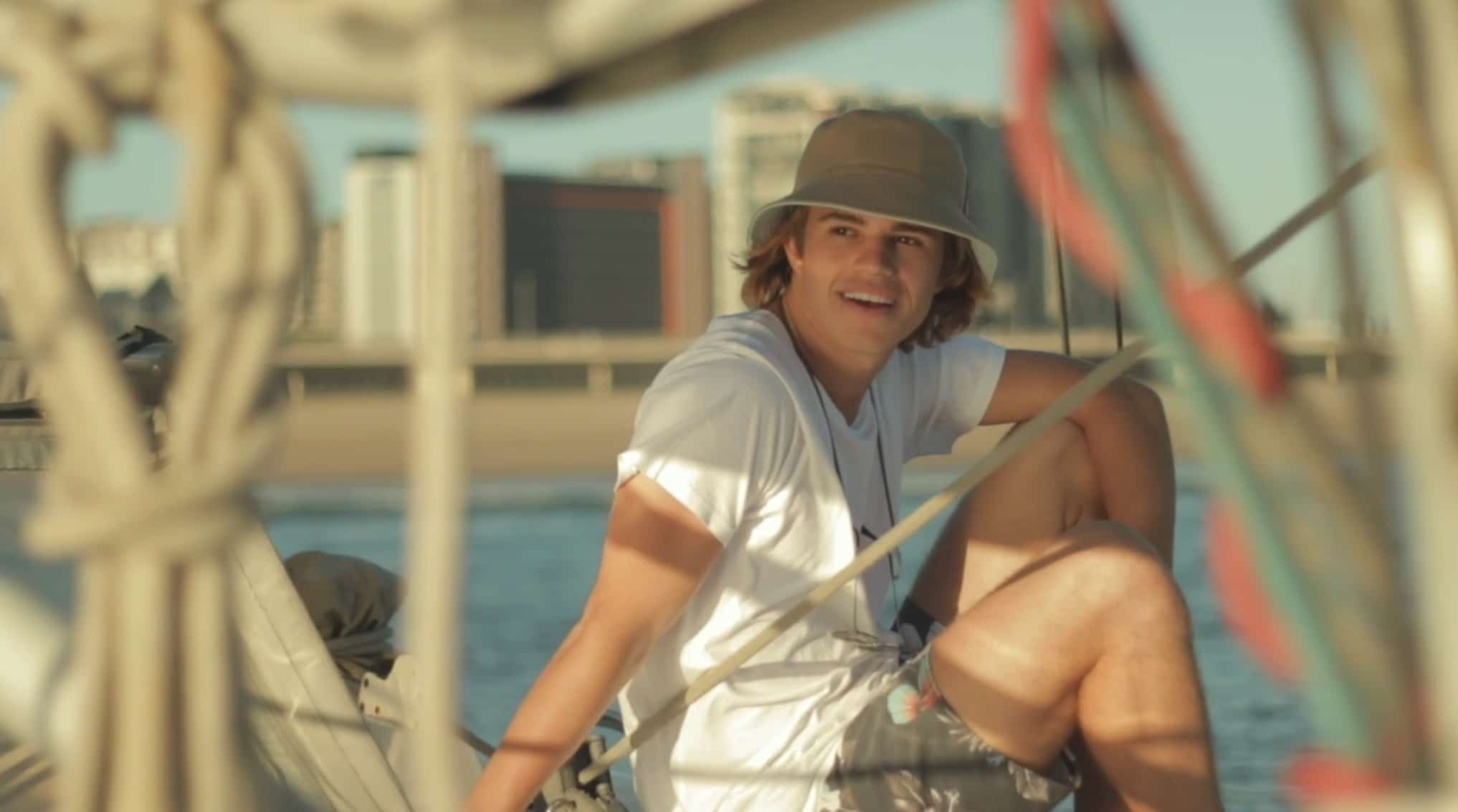 Andrew Sutton - Broke