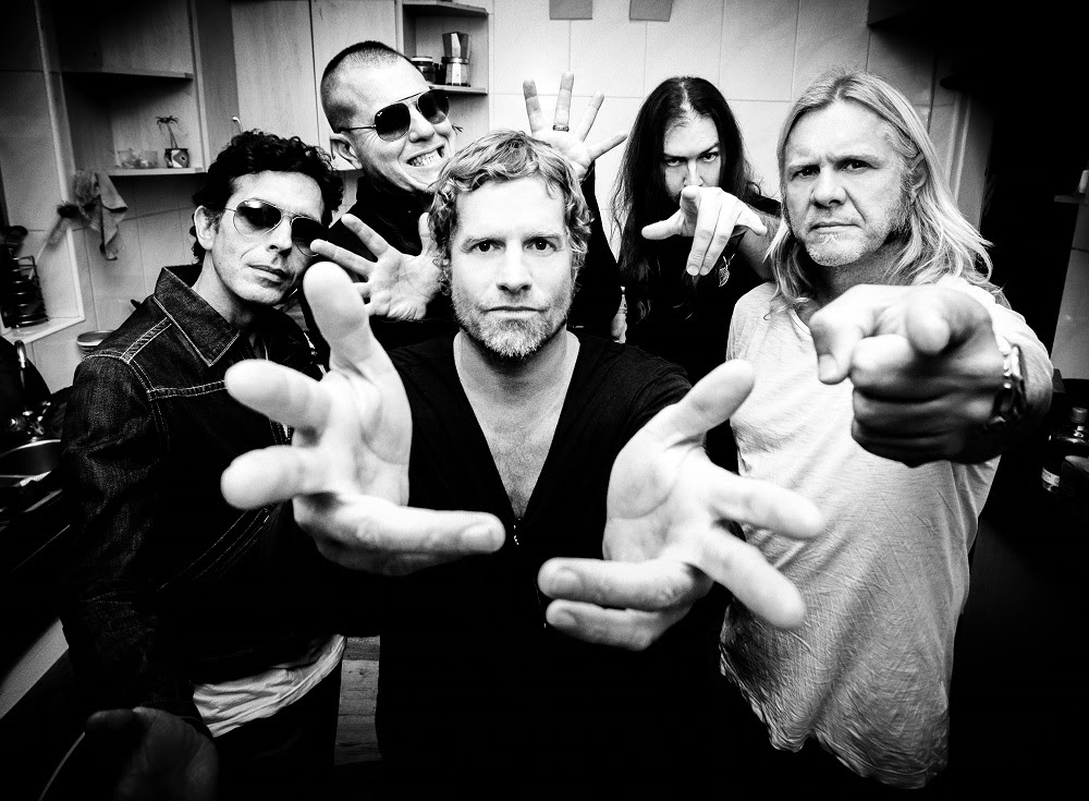 Springbok Nude Girls - Rolling Thunder