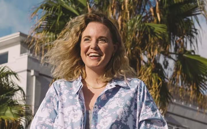 Amy Lilley - Miles Single