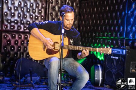 Anthonie Van Der Walt - JARR Bar