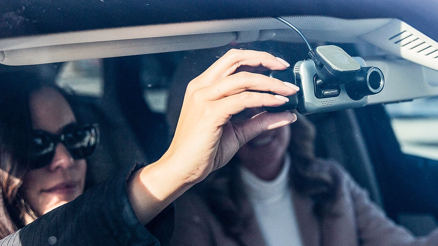 Do Dash Cams Work When Your Car is Off? 3 Dash Camera