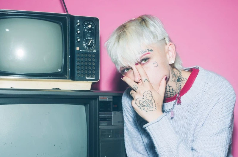 Angie oeh reik musiekvideo uit vir "Altyd op my vibe" 5 Angie Oeh