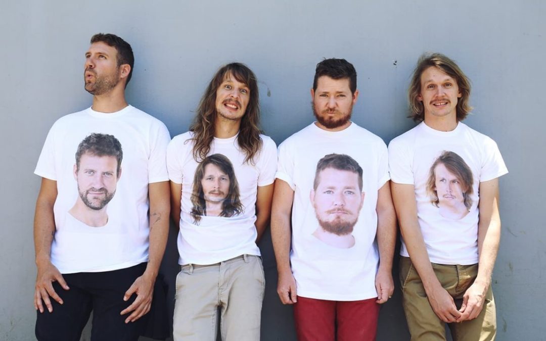 Desmond and the Tutus