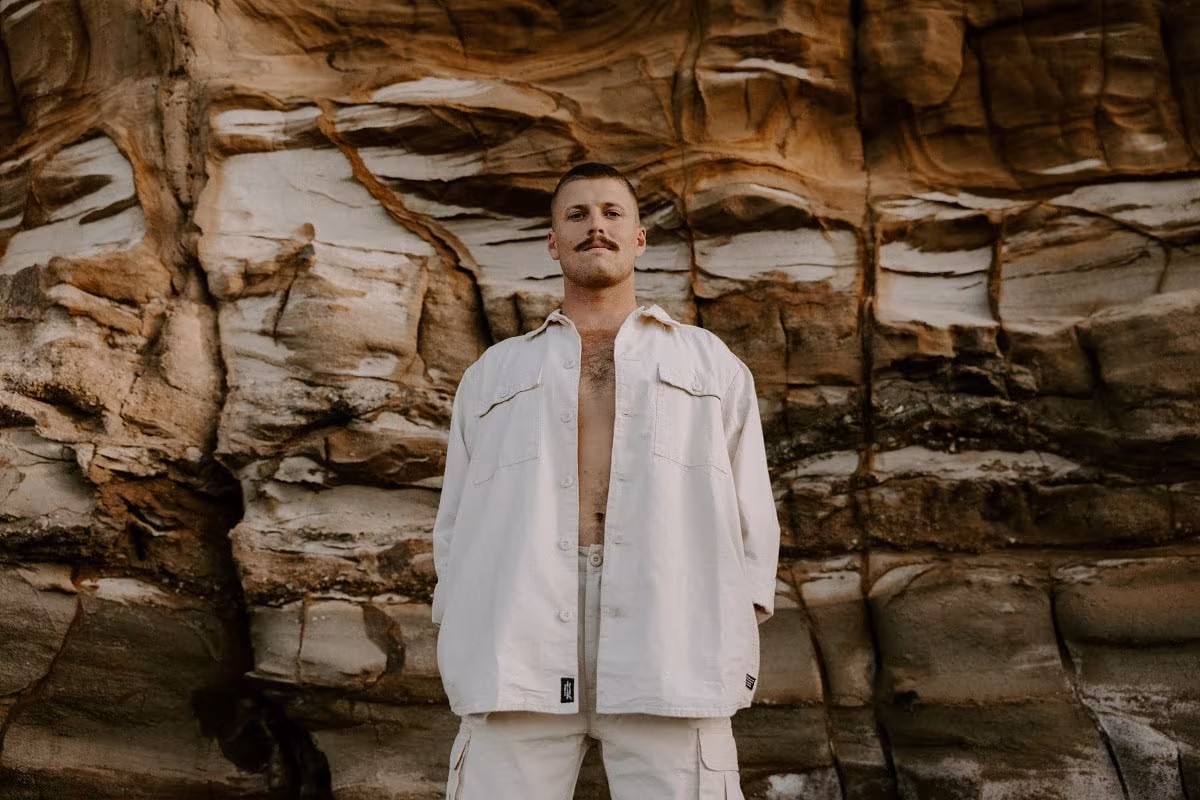 Ziggy Alberts Releases Video For "Dancing In The Dark" 3 Ziggy Alberts - Dancing In The Dark