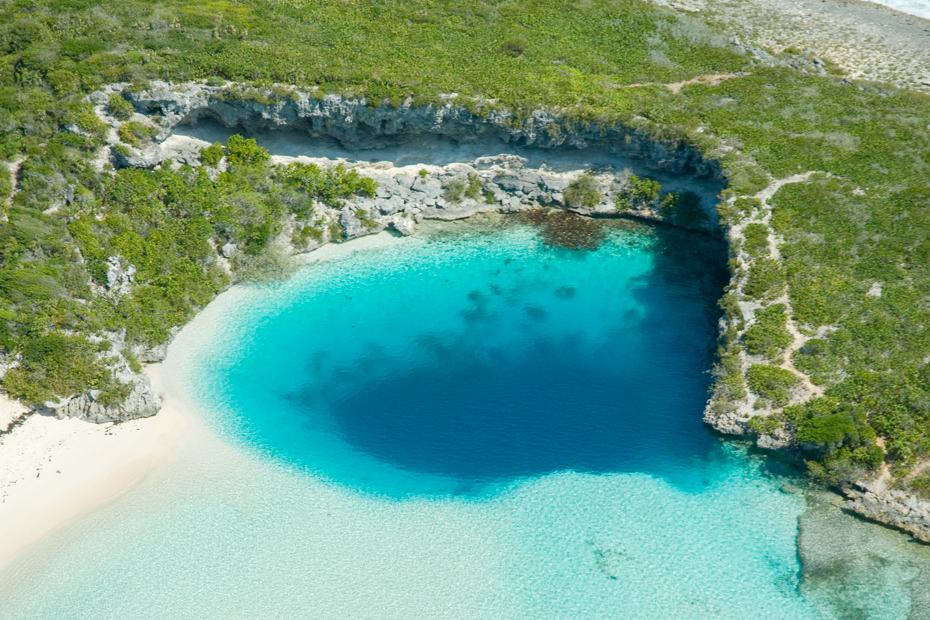 Dean's Blue Hole - The Bahamas