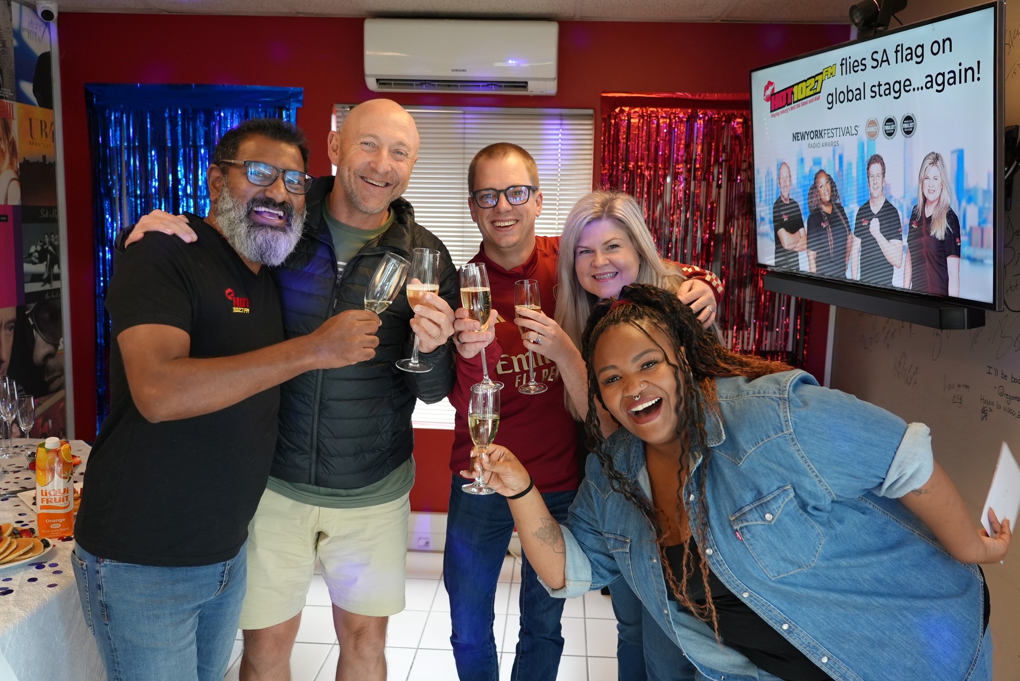 HOT - Flying SA Flag