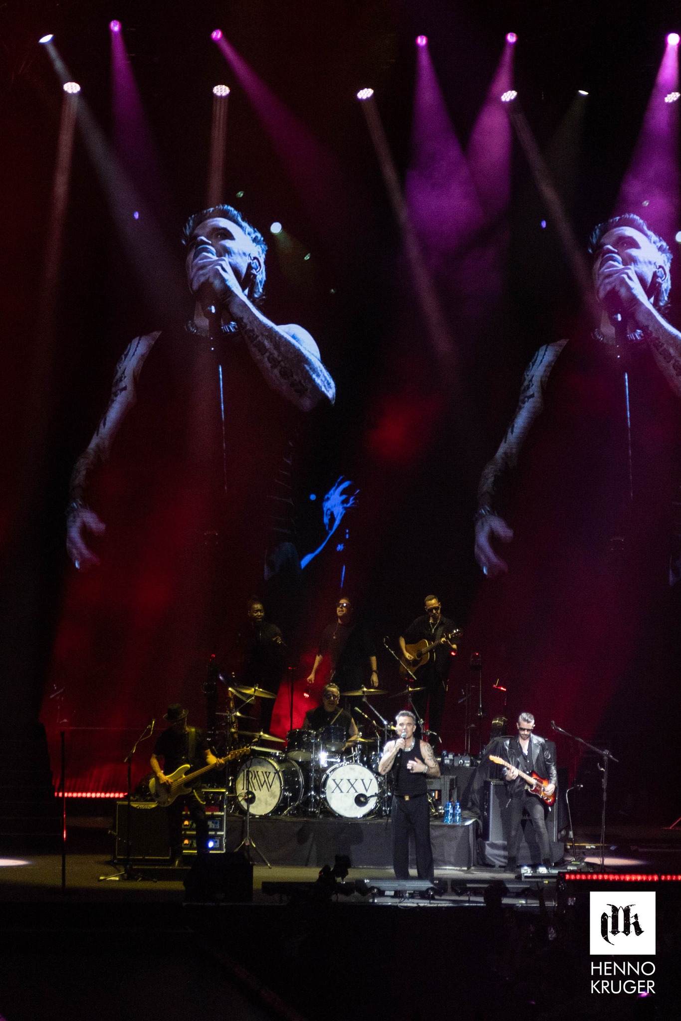 Photo Album: Robbie Williams @ SunBet Arena (in Pretoria) 5