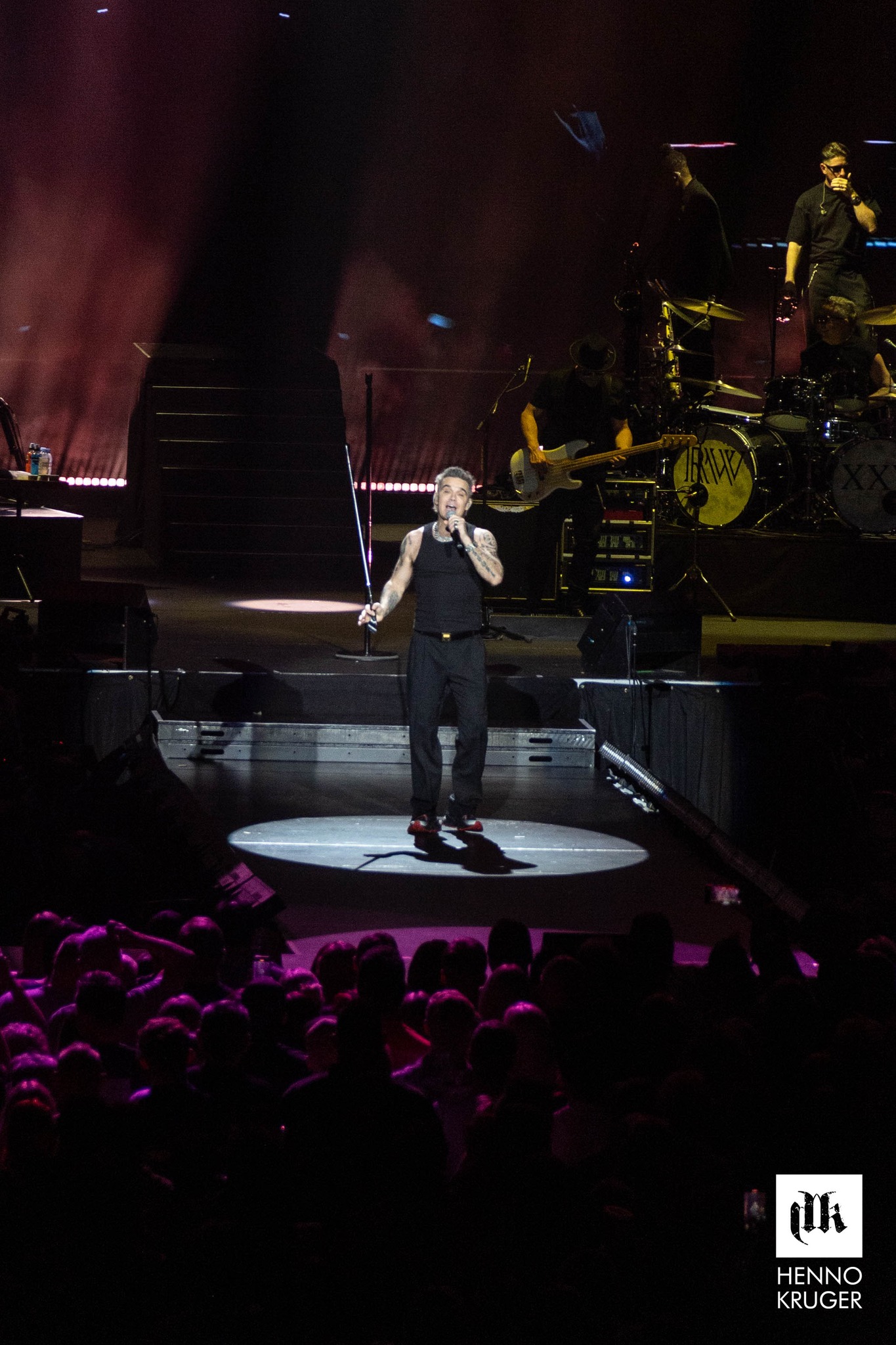 Photo Album: Robbie Williams @ SunBet Arena (in Pretoria) 7