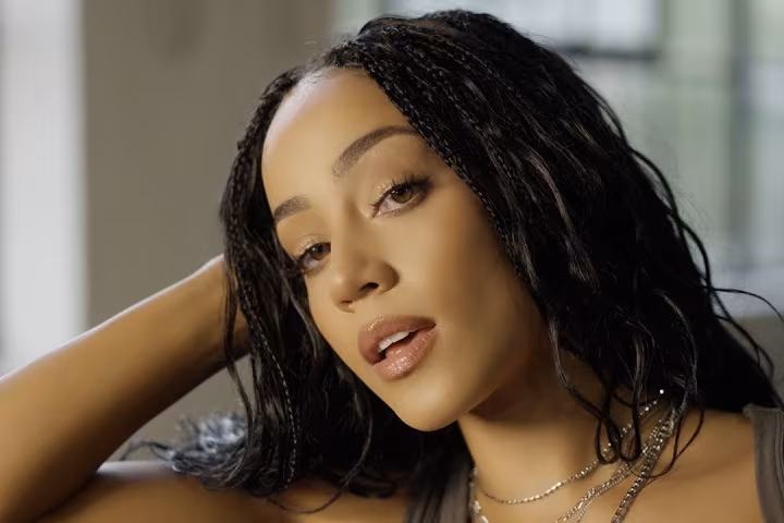 KLA Makes Musical Return with New Single: "In My Way" 3 KLA