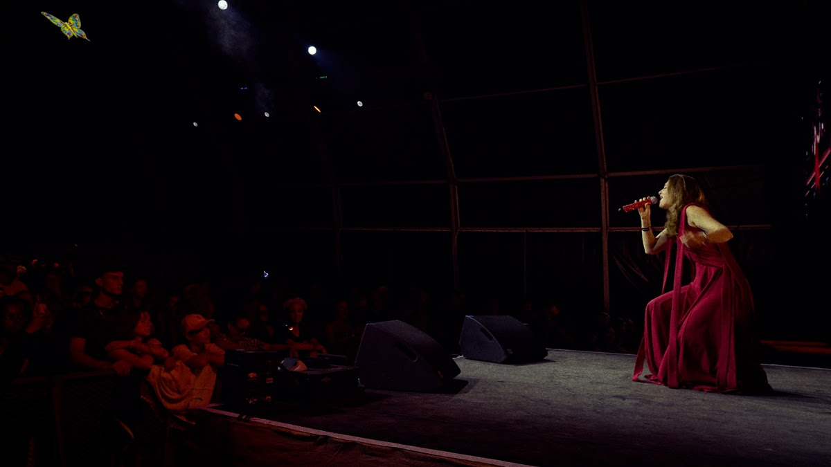 Louise Carver Reveals Life on Tour in "My Love" Video 3 Louise Carver