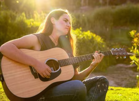 Sasha Burn Releases Emotional New Single: “One” Sasha Burn