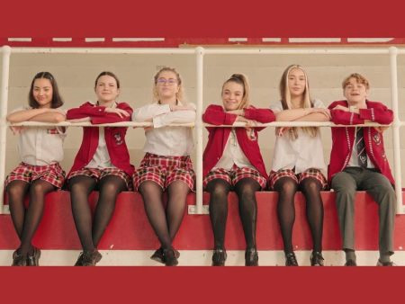 Amy Tjasink Returns Home in “Valley Girl” Video Amy Tjasink Returns Home in "Valley Girl" Video 3